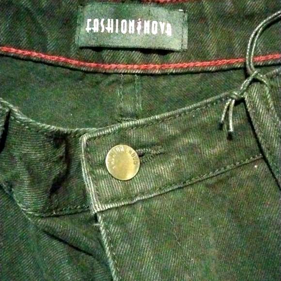 Jesns - Picture 4 of 5